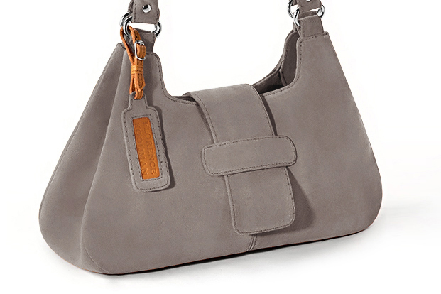 Handcrafted women's luxurious elegant handbag in premium bronze beige leather. Perfect for elevated everyday style.   
                Choose from our luxurious collections of leather and fabric to perfectly match your handbags to your outfits.
